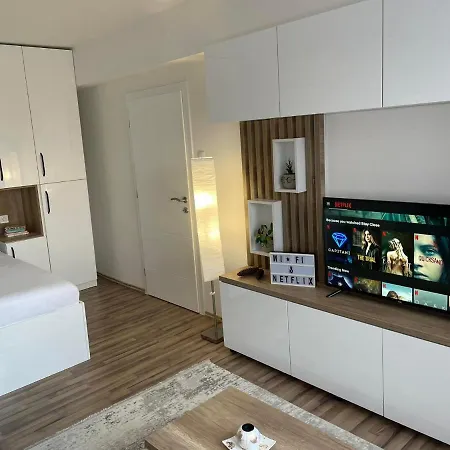 شقة Optimum 1 - One Bedroom - In Core City Center زينيتشا